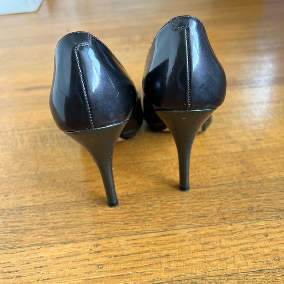Nine West patent leather pumps - Picture 3 of 3